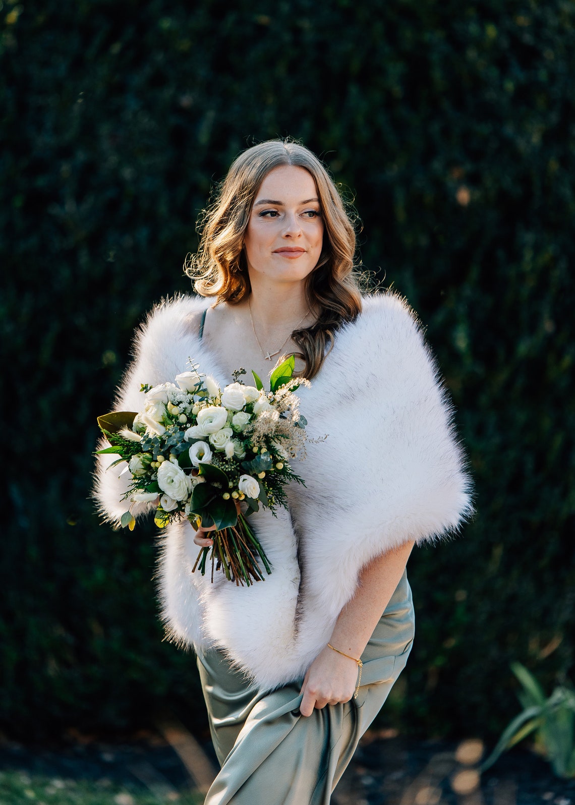 Ivory with black tips faux fur - Stole Wedding Shawl ulasan dan harga